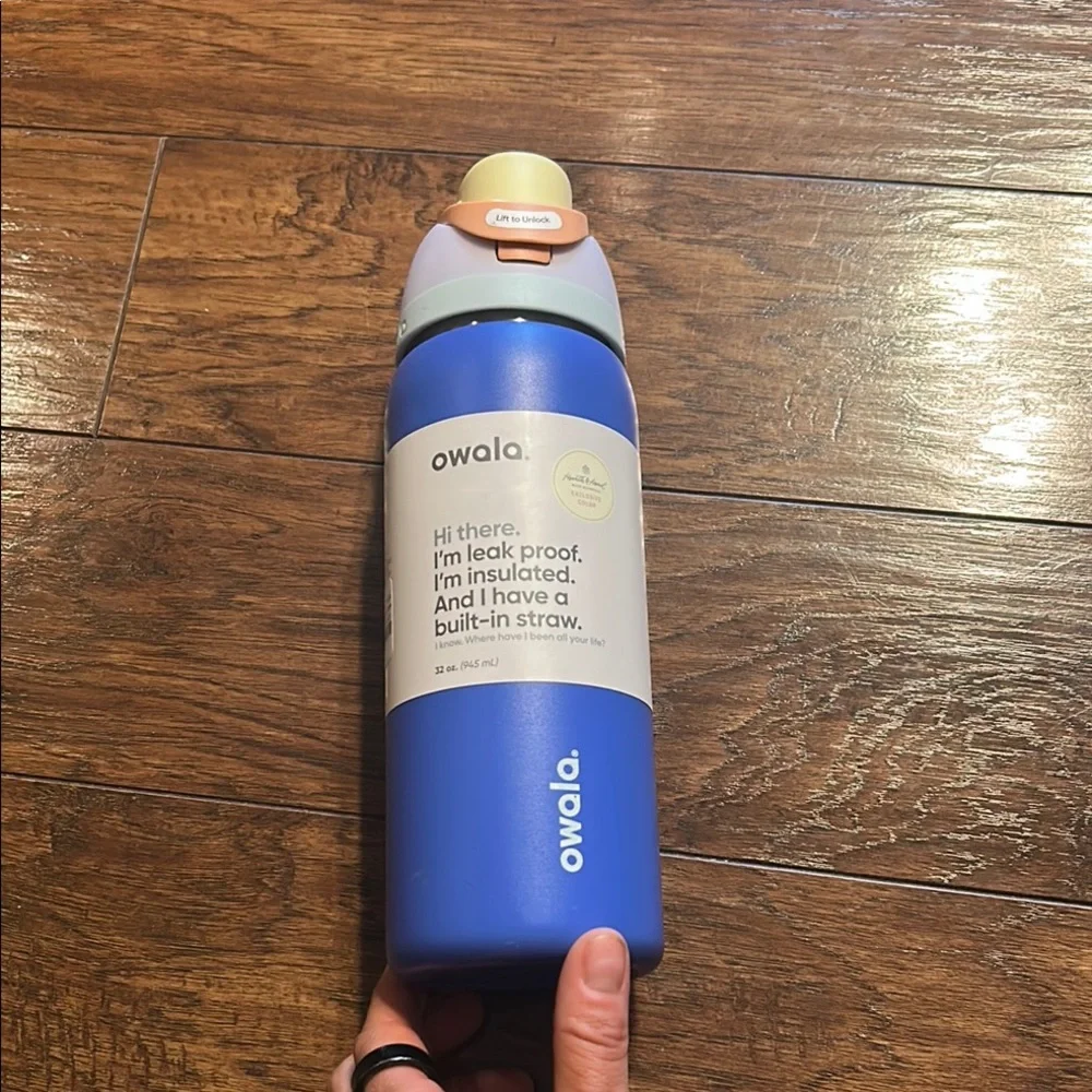 Owala Blue 32oz NWT - Picture 2 of 7